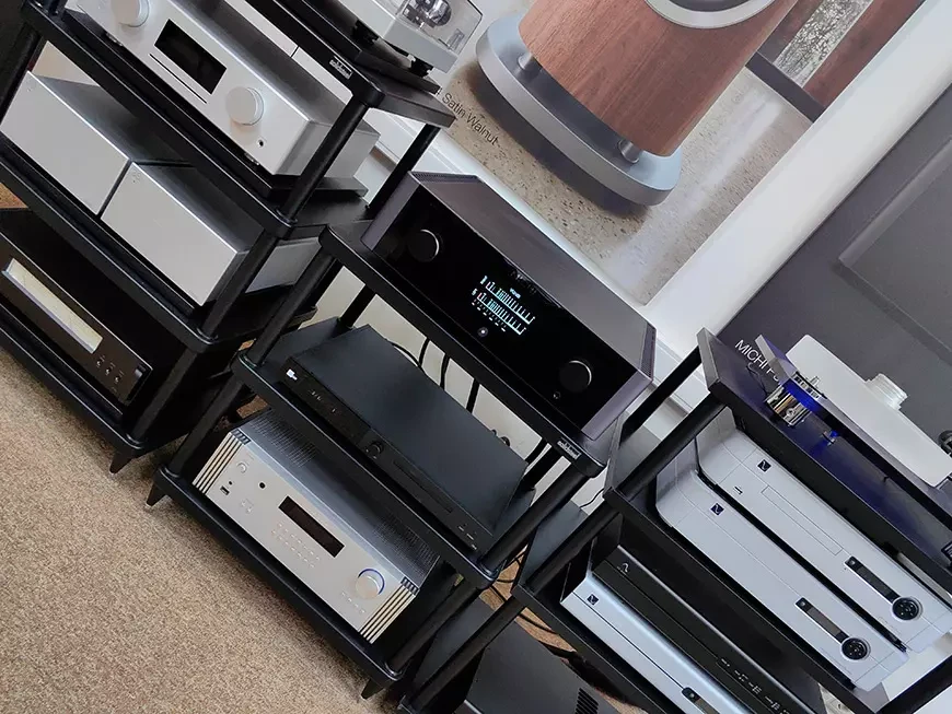 Integrated amplifier Michi X3 Series 2
