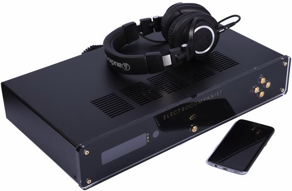 ECI80D-headphones1000x666_1080x.jpg