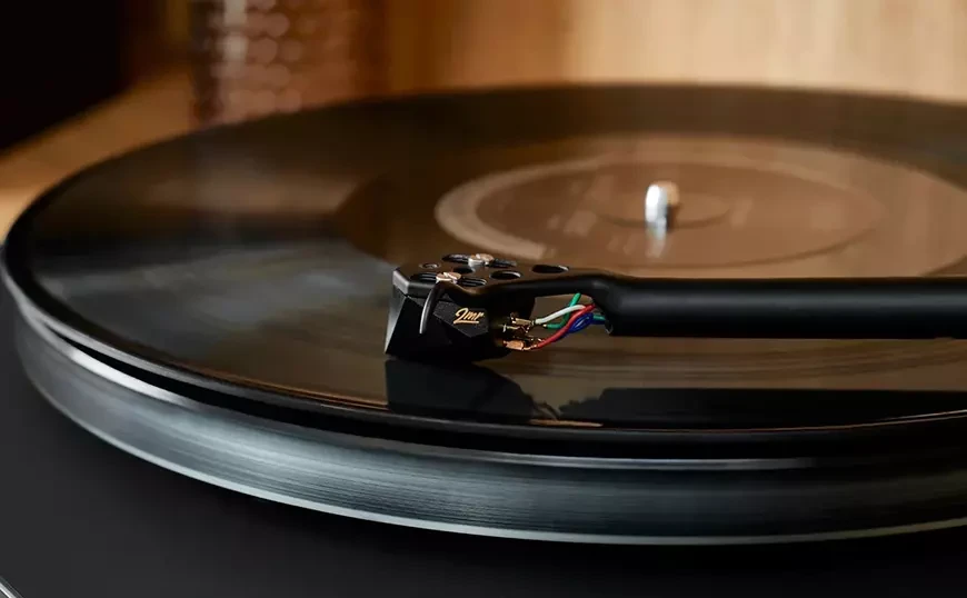 9. Ortofon 2MR Black