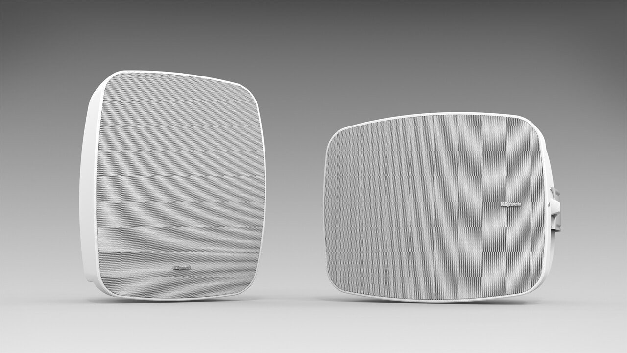 Flat design, deep bass - this is intended to enable a special low-frequency horn construction that is hidden behind the opaque covering