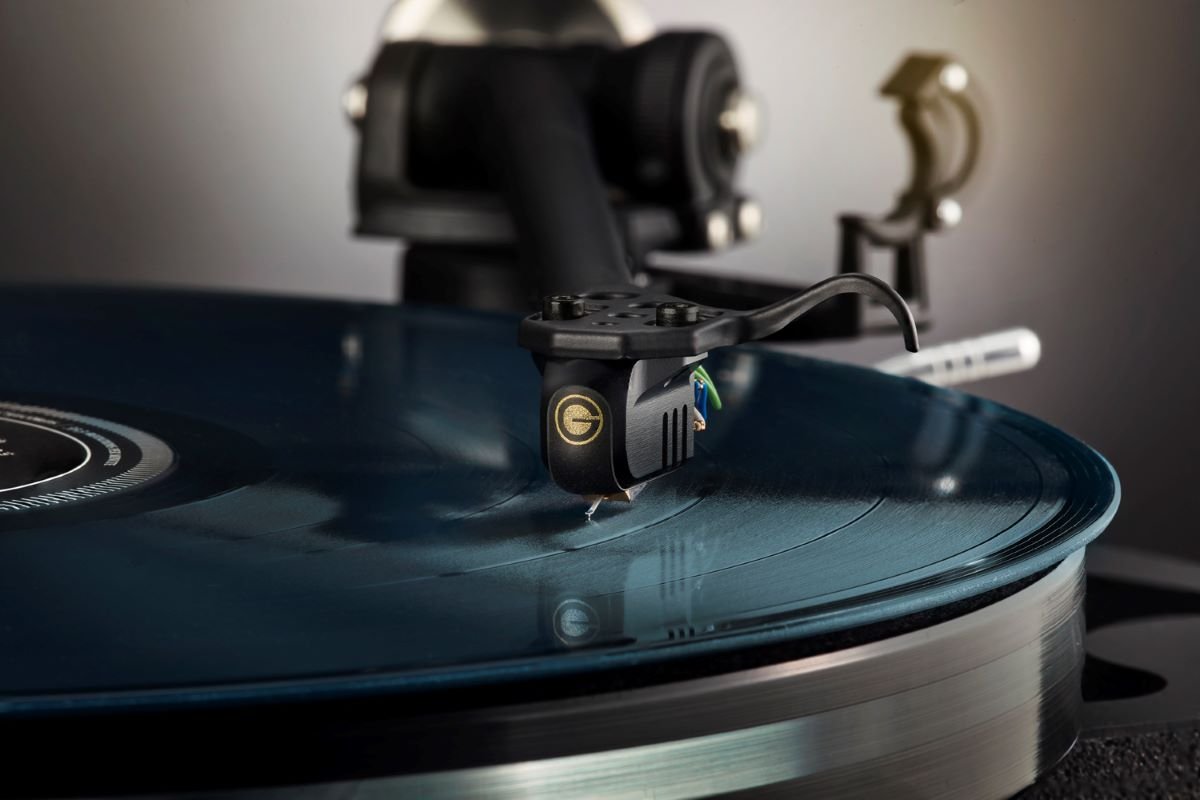 Gold ring Ethos SE 01