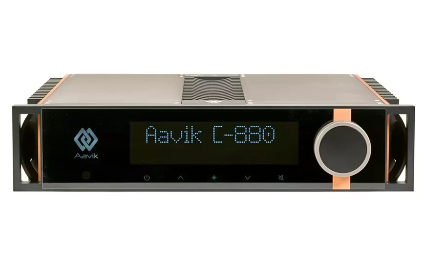 1.Aavik C-880