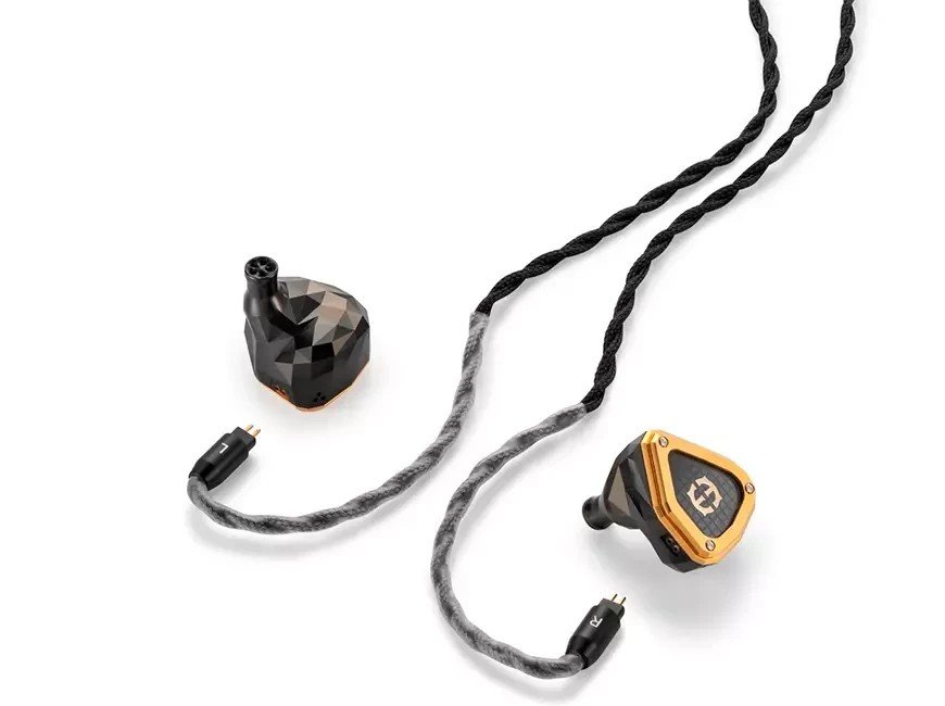 Astell&Kern X Empire Ears Novus