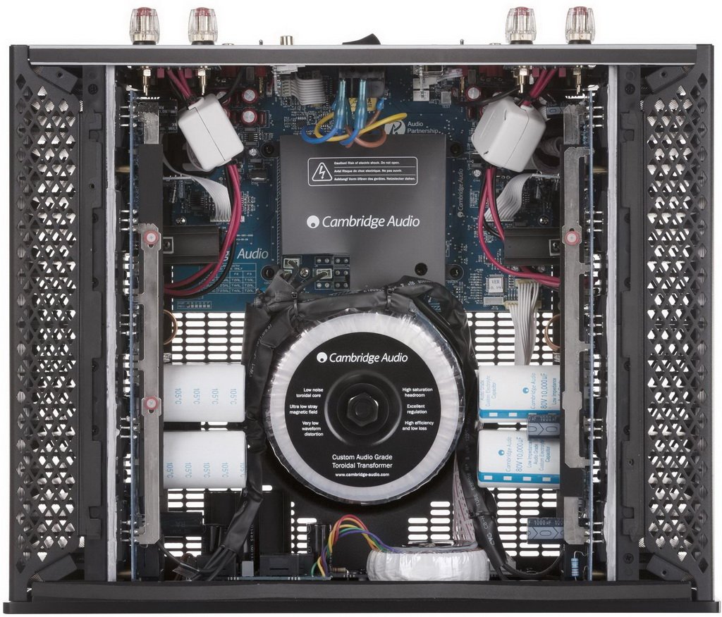Cambridge Audio Azur 851W 1.jpg