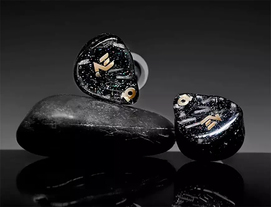 Shanling AE10 In-Ear Headphones with Ten Armature Drivers 
