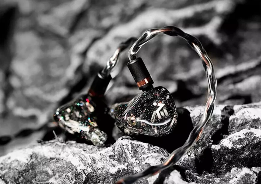 Shanling AE10 In-Ear Headphones with Ten Armature Drivers  