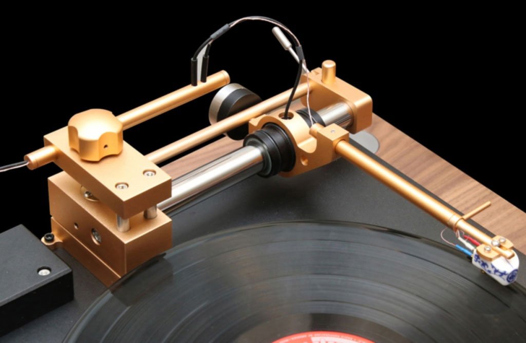 Tonearms for vinyl players. Basic principles and implementation options