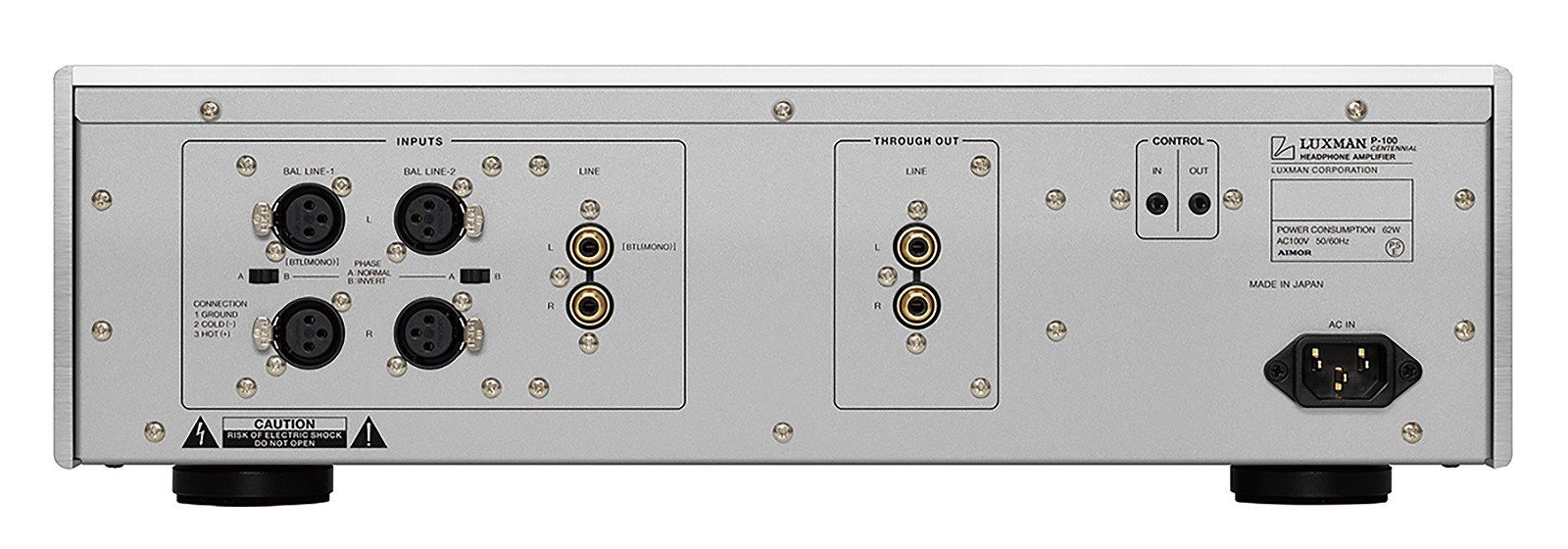 The P-100 Centennail features four headphone outputs on the front, i.e. standard 6.35mm unbalanced, 4.4mm balanced, 4-pin XLR and 3-pin XLR for BTL use. Line outputs can be found on the rear.