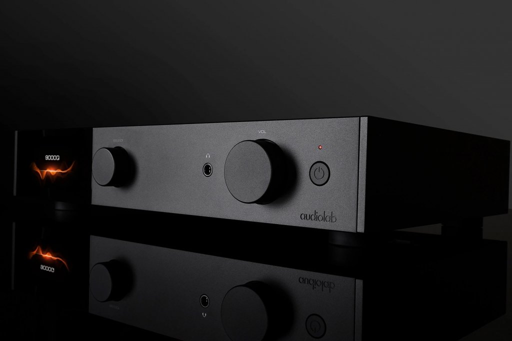 audiolab_9000q_black.jpg