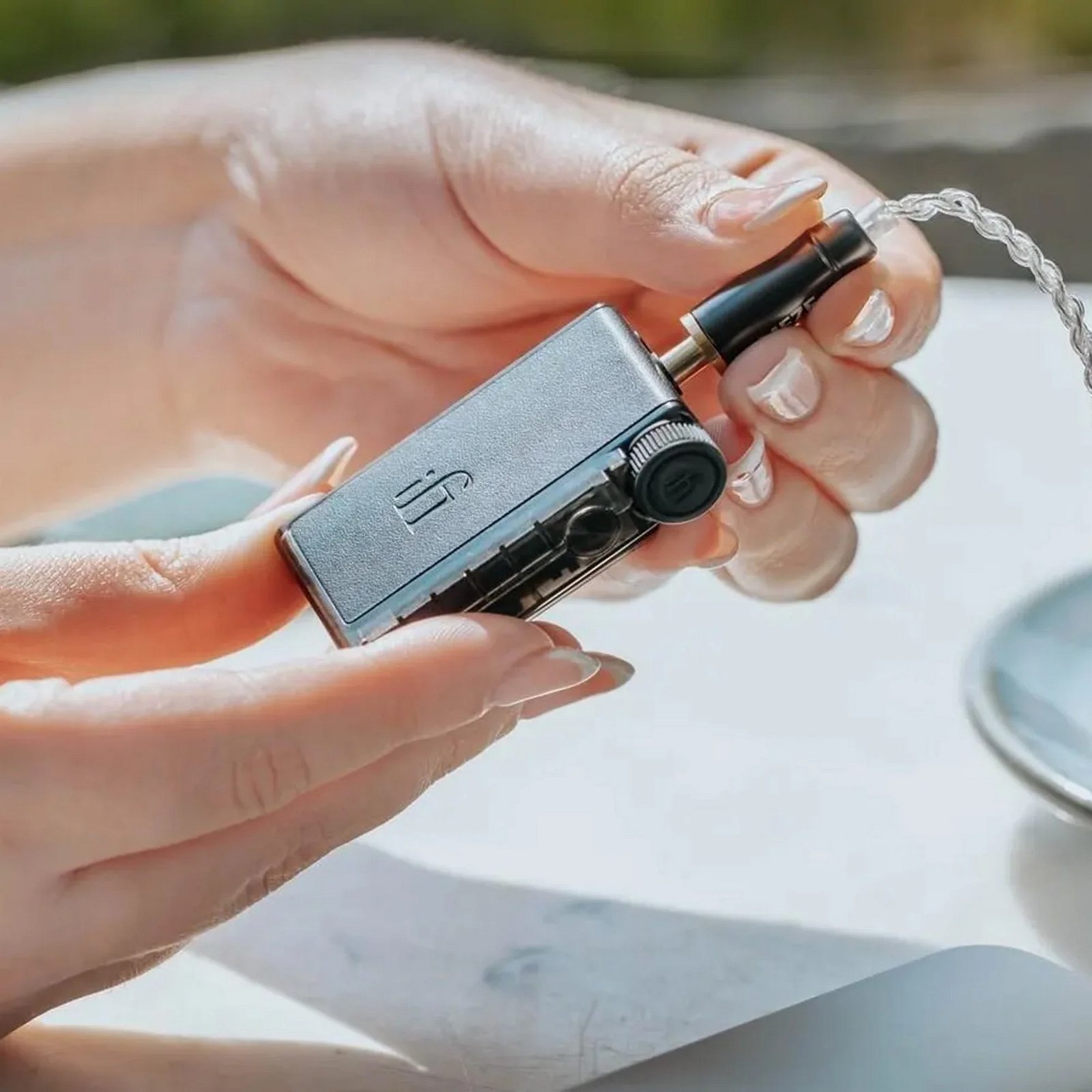 iFi GO blu Air - Bluetooth DAC/Headphone Amplifier on Cirrus Logic