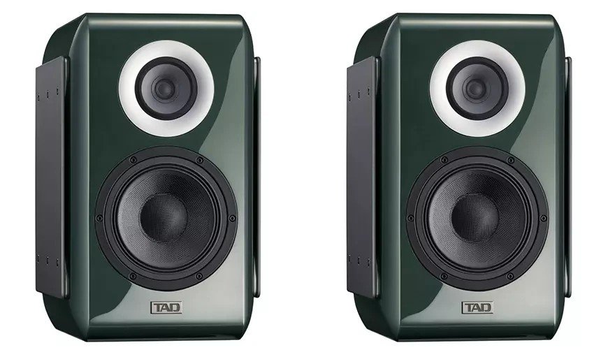 Technically, the Luxe Green version is identical to the standard TAD-ME1TX-G speakers.