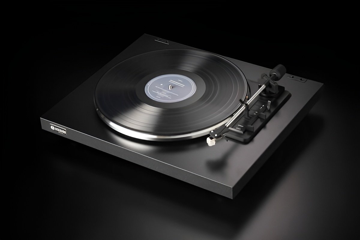 This turntable's defining characteristic is its sub-chassis, where the entire automatic system, tonearm, and aluminum platter are built on a floating sub-chassis platform separate from the MDF plinth.