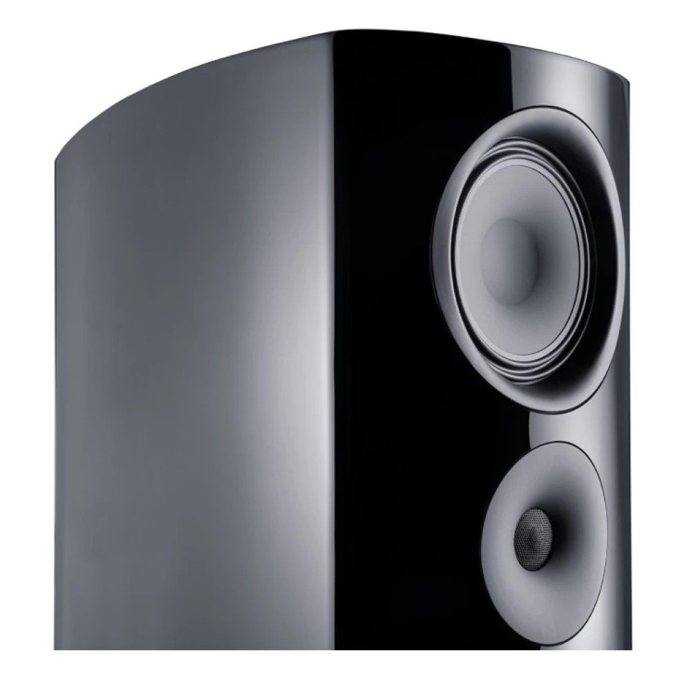 The Canton Reference series has already received rave reviews overseas, with the consensus being that it offers a stunning display of high-end performance at a more realistic price point.