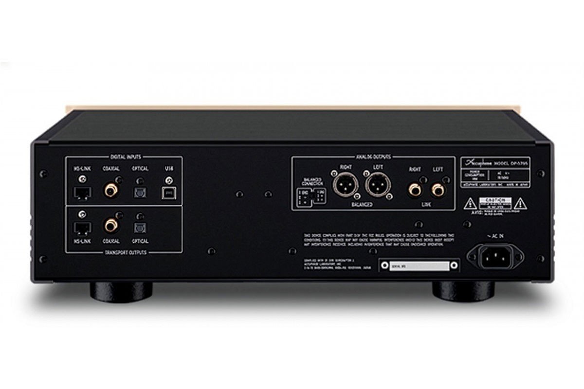 At the digital heart of the DP-570S lies an MDS+ digital-to-analog converter, which operates four delta-sigma converters in parallel.