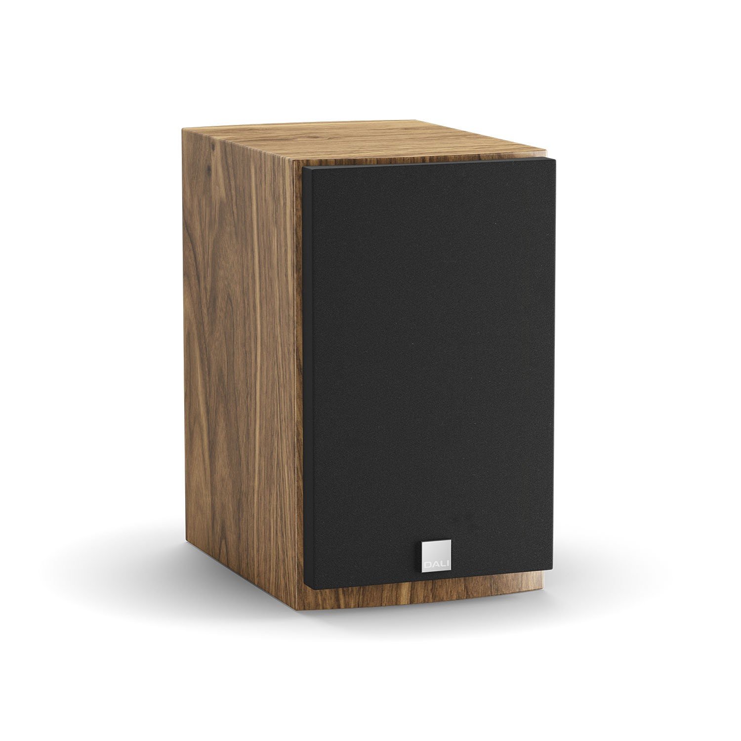 The wood veneer on the MENUET SE is hand-picked and matched in pairs, making each pair completely unique. 