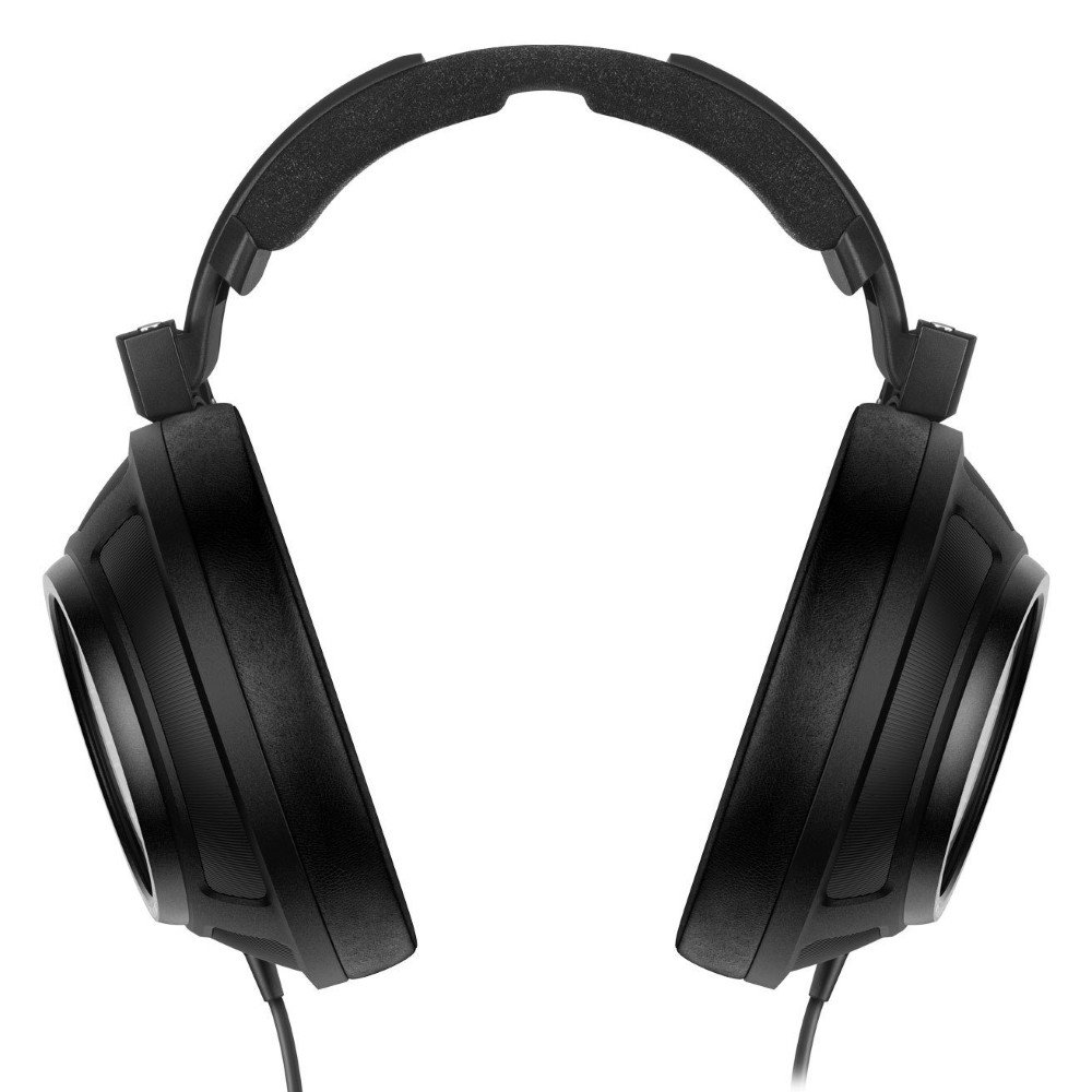 The HD 820 are uncompromising, hand-built closed-back over-ear headphones with a sound reproduction that will surpass your wildest dreams.